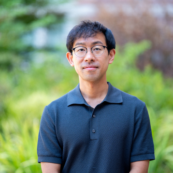 Headshot of Byung Ho Lee